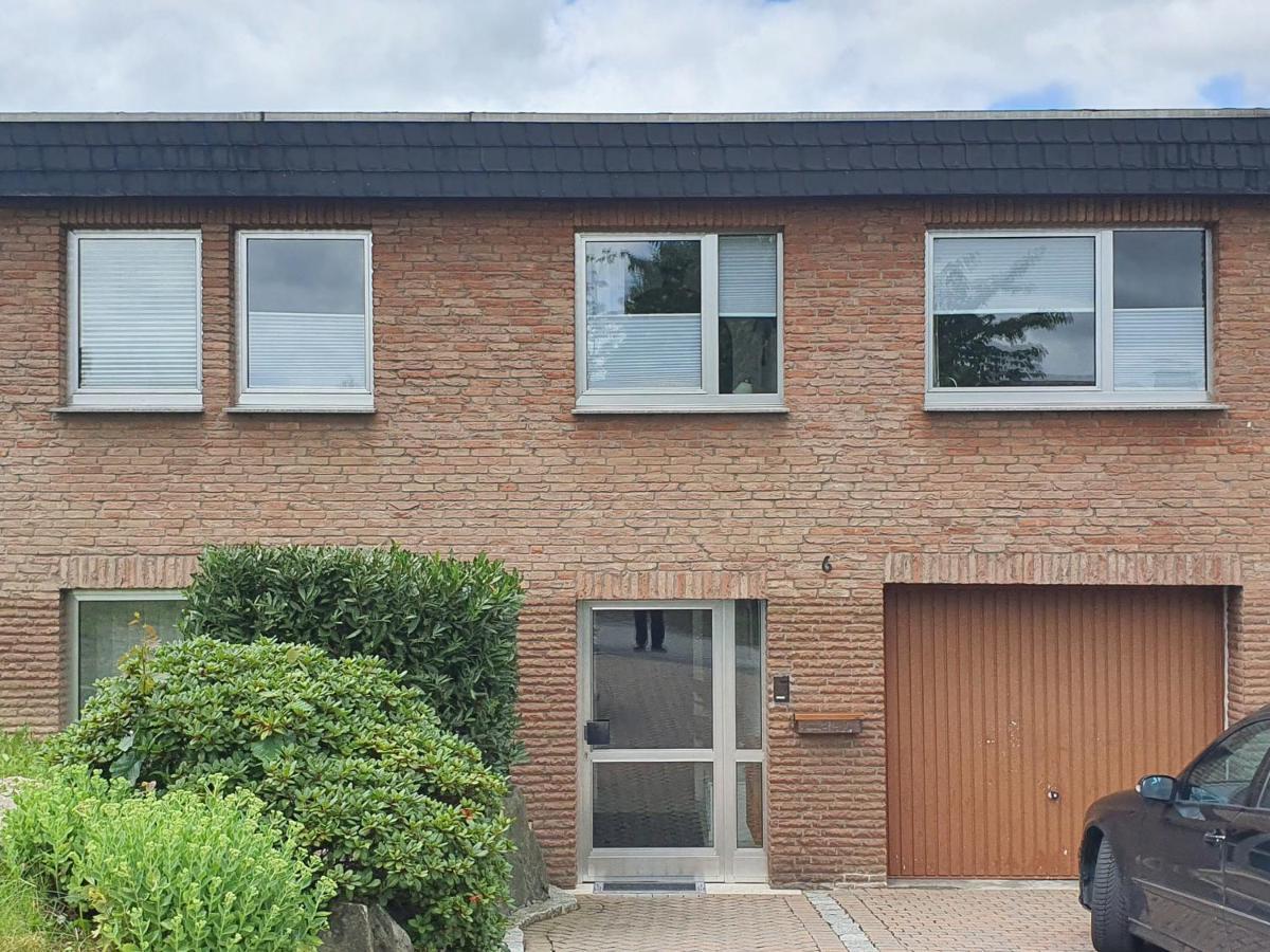 Ferienwohnungen Am Finkenweg Bestwig Exterior foto